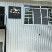 หางาน สมัครงาน The Potion Maker 1