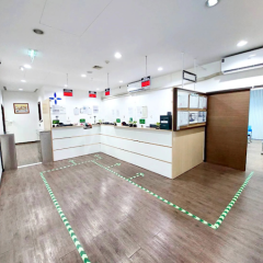 หางาน สมัครงาน The Lotus Azure Centre for Medical 1