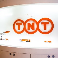 apply job TNT 1