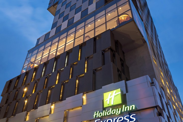 Holiday Inn Bangkok Sukhumvit Jobs Reviews Photos Workventure
